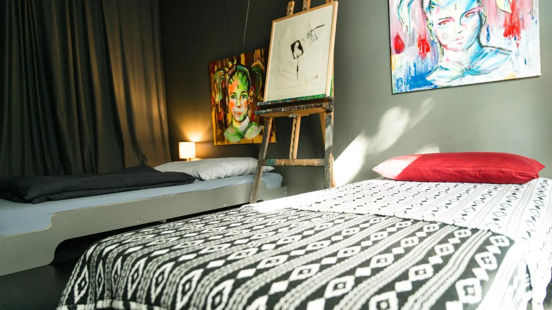 Zwei Zimmer In Atelierwohnung Colonia Alloggio in famiglia