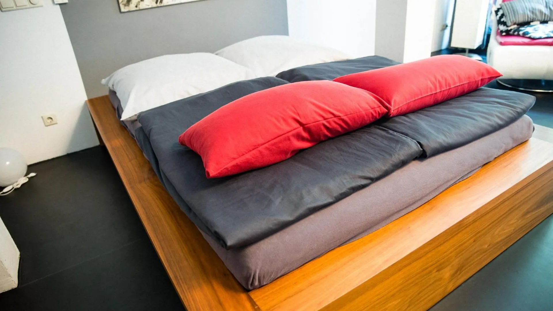 Zwei Zimmer In Atelierwohnung Colonia Alloggio in famiglia